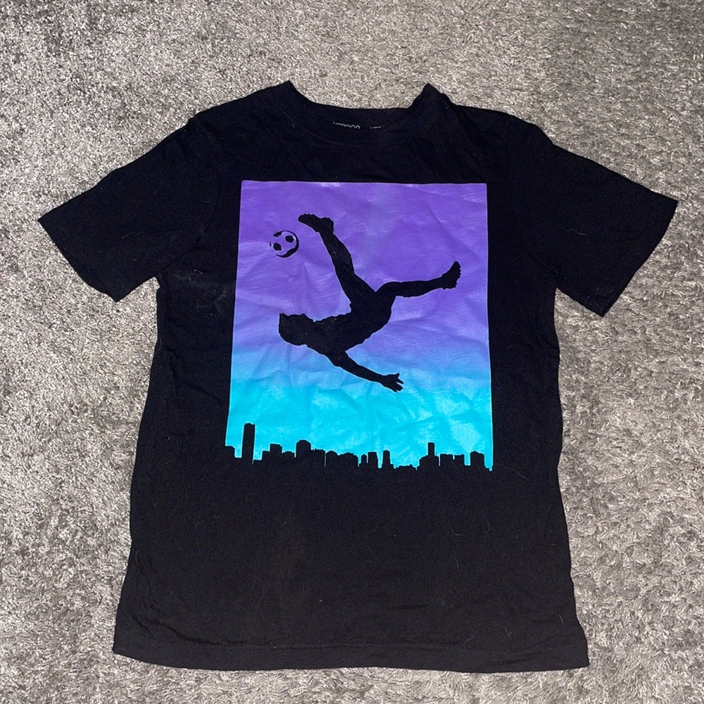 Xersion 10/12 boys soccer shirt